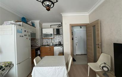 KARŞIYAKA'DA MERKEZİ KONUMDA AÇIK MUTFAK 1+1 SATILIK DAİRE