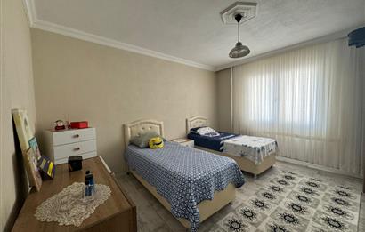 BORNOVA PINARBAŞI'NDA 3+1 SATILIK DAİRE