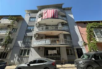 BORNOVA PINARBAŞI'NDA 3+1 SATILIK DAİRE