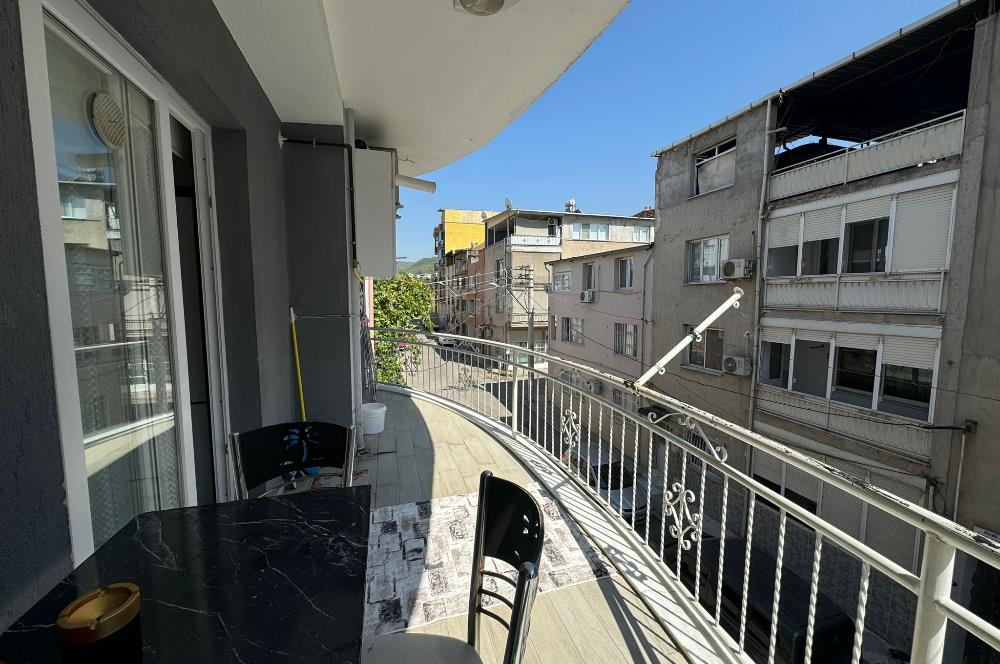 BORNOVA PINARBAŞI'NDA 3+1 ARAKAT SATILIK DAİRE 