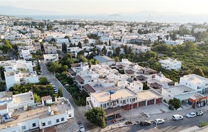 Turgutreis Sanayi'de 400 m2 Kapalı Alana Sahip Depolu Dükkan