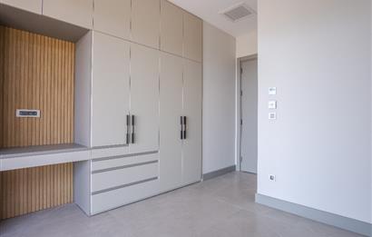 Akyarlar Sahiline 150m Mesafede Deniz Manzaralı Modern Tasarım 2+1 Residance Daire