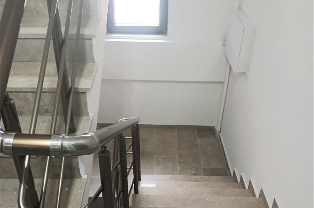 TUZLA AYDINLIDA SIFIR 2+1 GENİŞ DAİRE