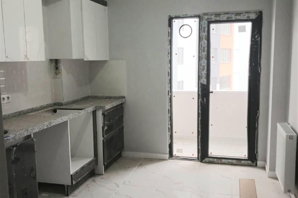 TUZLA AYDINLIDA SIFIR 2+1 GENİŞ DAİRE