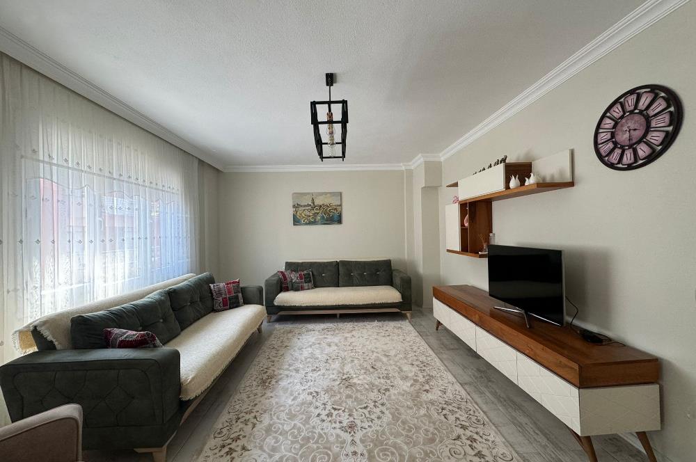 BORNOVA PINARBAŞI'NDA 3+1 SATILIK DAİRE