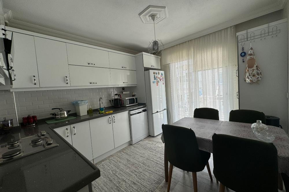 BORNOVA PINARBAŞI'NDA 3+1 SATILIK DAİRE