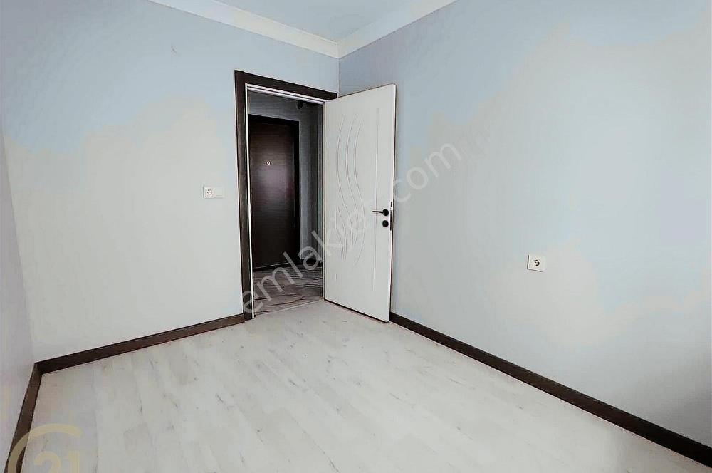 C21 LOCA DAN MÜKEMMEL KONUMDA 2+1 SIFIR DAİRE