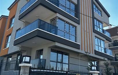 İNCEK MAHALLESİNDE SÜPER YAPILI 4+1 SATILIK DUBLEKS DAİRE