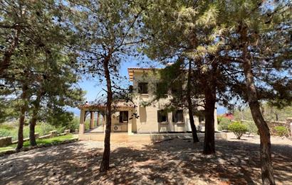 Amazing detached 5+2 villa for rent in Bellapais, Kyrenia. UNFURNISHED