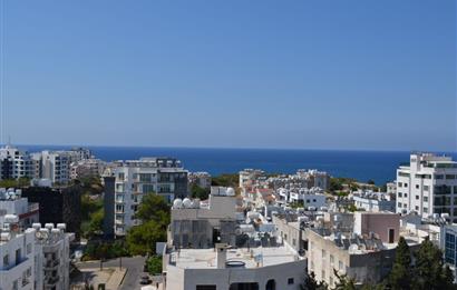 For sale 3+1 apartment, Kyrenia city center, Turkish title deed