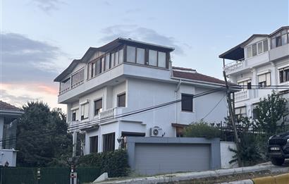 Büyükçekmece - Pinartepe Mah. Satılık 5+2 Bakımlı Villa