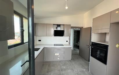 ACIBADEM KONAKLARINDA DENİZ GÖREN SATILIK 4+1 DUBLEKS DAİRE