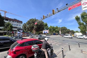 BAĞDAT CADDESİNDE STRATEJİK KONUMDA DEVREN KİRALIK DÜKKAN