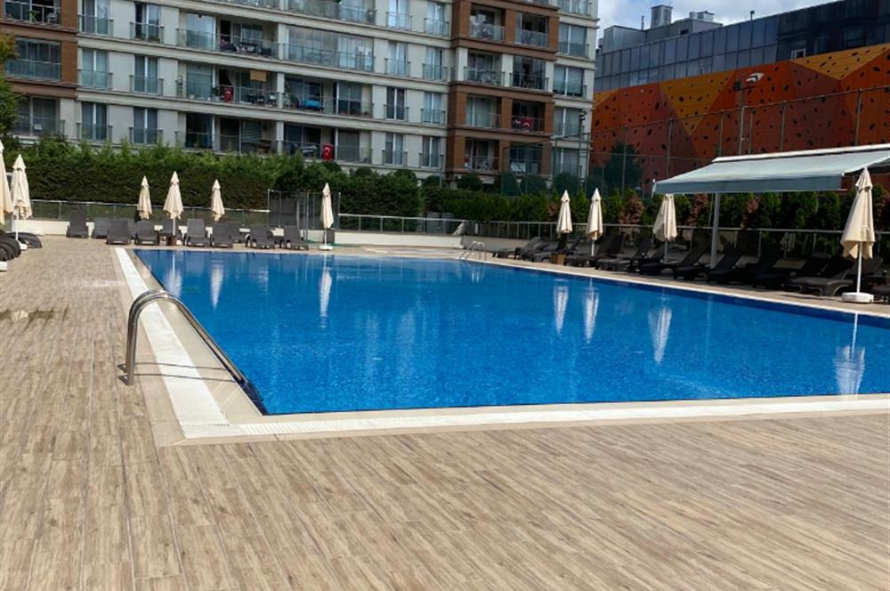 SURYAPI METROGARDEN SİTESİN,DE 1+1 SATILIK DAİRE