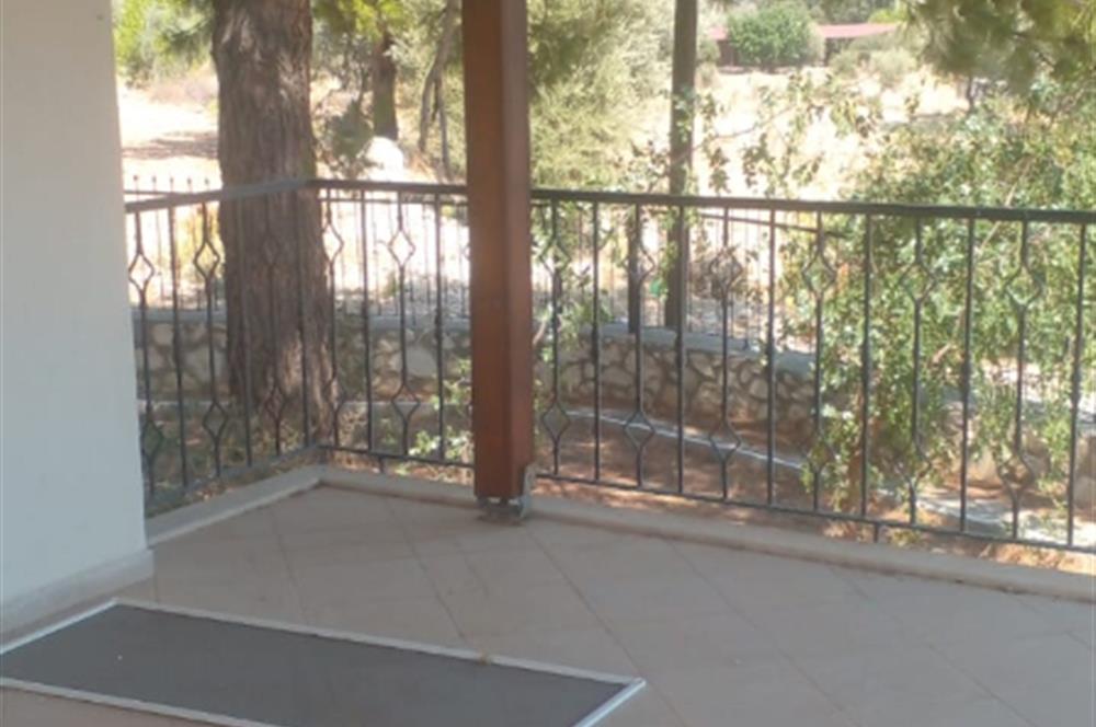 Fethiye Karadere de Satılık 5+1 Triplex Villa Havuzlu Site İçinde