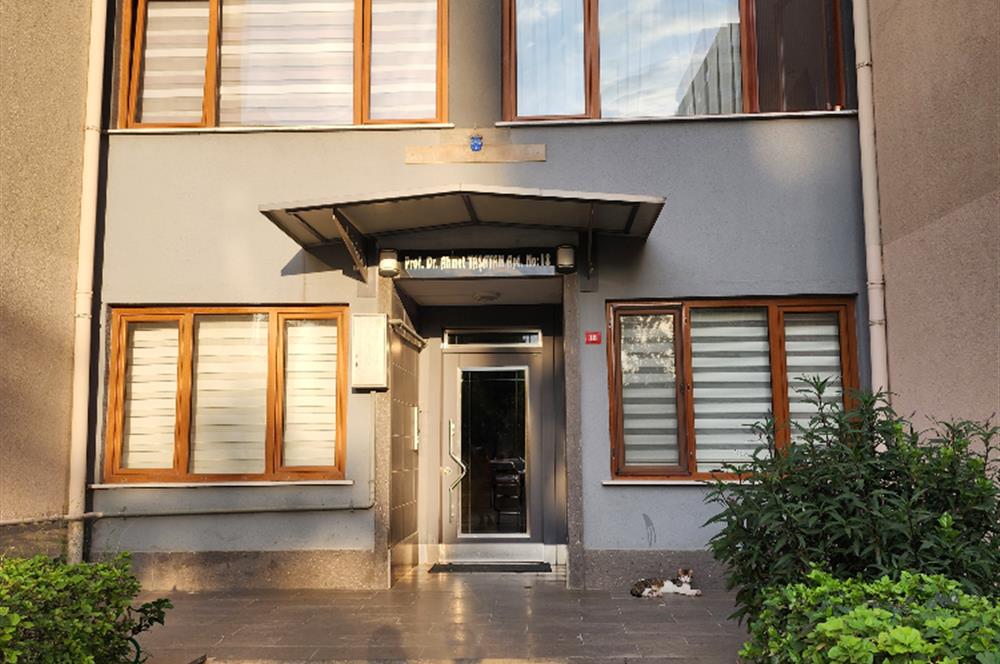 FOR SALE 3+1 MERDİVENKOY KADIKOY ISTANBUL