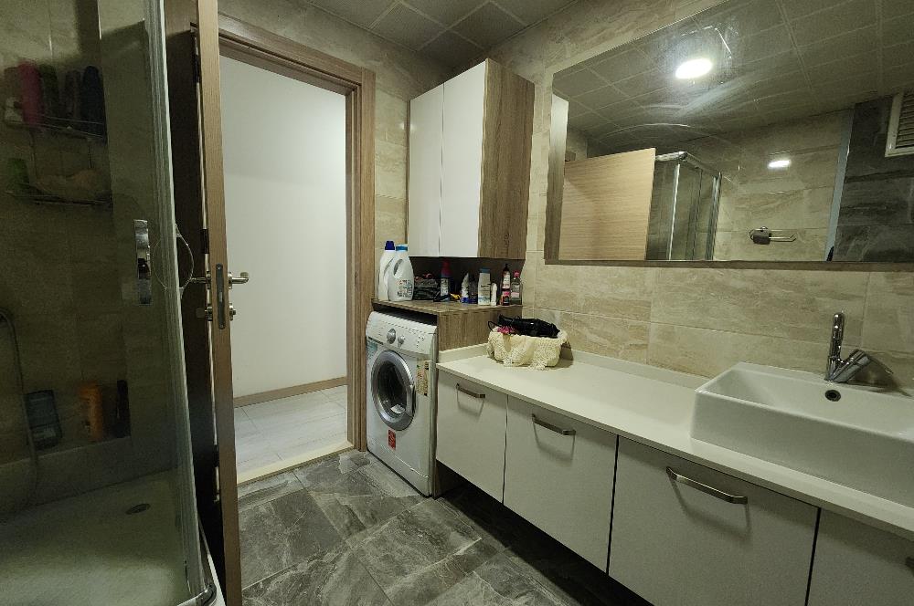 SATILIK 3+1 DAİRE MERDİVENKÖY KOMPLE EŞYALI