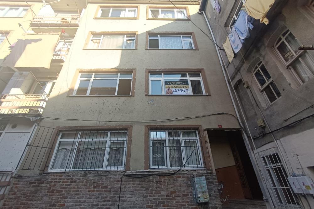 C21 MOLLA TEAM BALAT YÜRÜYÜŞ YOLU ARKA SOKAĞI SATILIK 2+1 DAİRE