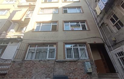 C21 MOLLA TEAM BALAT YÜRÜYÜŞ YOLU ARKA SOKAĞI SATILIK 2+1 DAİRE