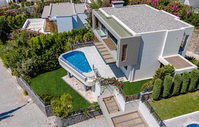 Bodrum Gündoğan'da 6+1 Satılık Müstakil Havuzlu Villa