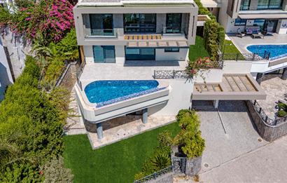 Bodrum Gündoğan'da 6+1 Satılık Müstakil Havuzlu Villa