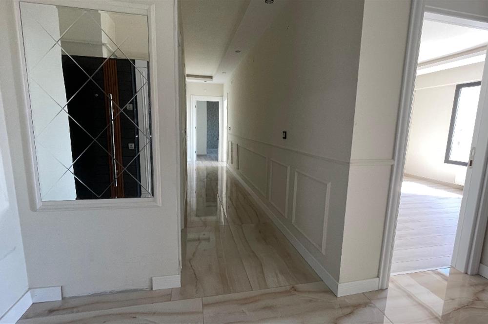 YAKUT MAHALLESİ'NDE ÖNÜ KAPANMAZ SATILIK 3+1 DAİRE