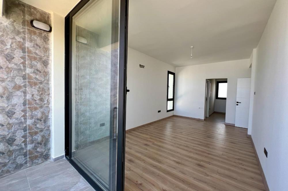 Satılık yeni lux 3+1 villa ve ayrı bakıcı en-suite yatak odası, Çatalköy, Girne