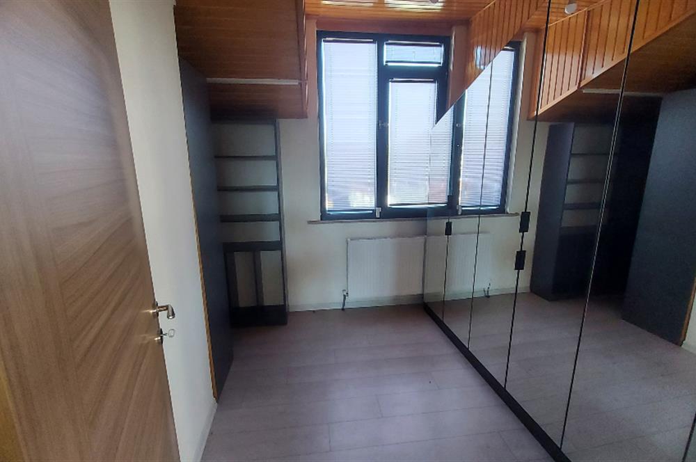 Çekmeköy Merkez Mahallesinde 4+2 Kiralık Dubleks Daire