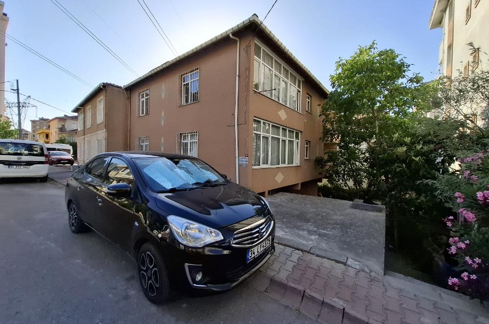 ADIVAR SOKAKTA 2+1 KİRALIK DAİRE