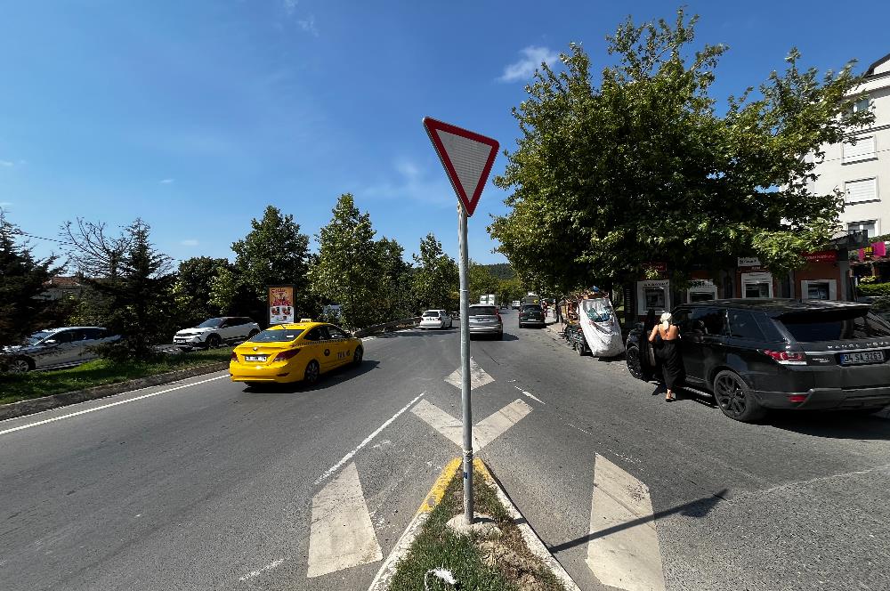 CENTURY 21'DEN İSTANBUL CADDESİ'NDE 3 ADET DÜKKAN FIRSATI