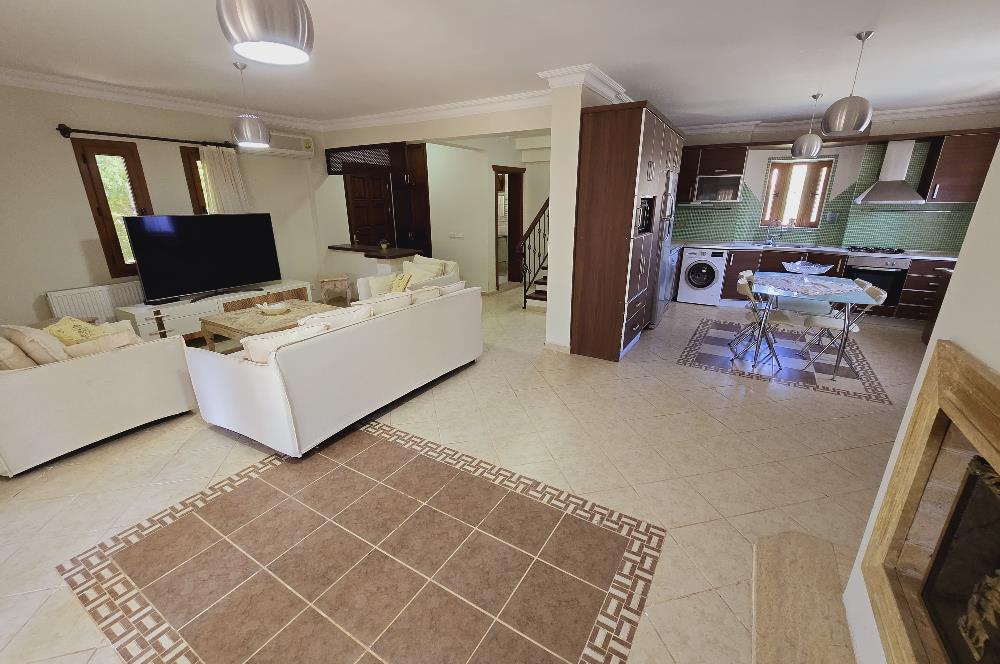 Bodrum Gölköy Denize Yakın Site İçi Tam Müstakil Satılık Villa