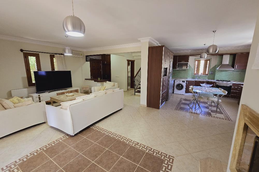 Bodrum Gölköy Denize Yakın Site İçi Tam Müstakil Satılık Villa