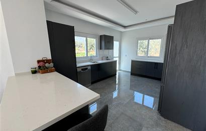 Türk Malı - Ozanköy'de 4 Yatak Odalı Modern Villa, TEK YETKİLİ