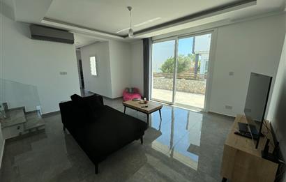 Türk Malı - Ozanköy'de 4 Yatak Odalı Modern Villa, TEK YETKİLİ