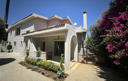 Investment opportunity, 4 bed villa with commercial opportunity