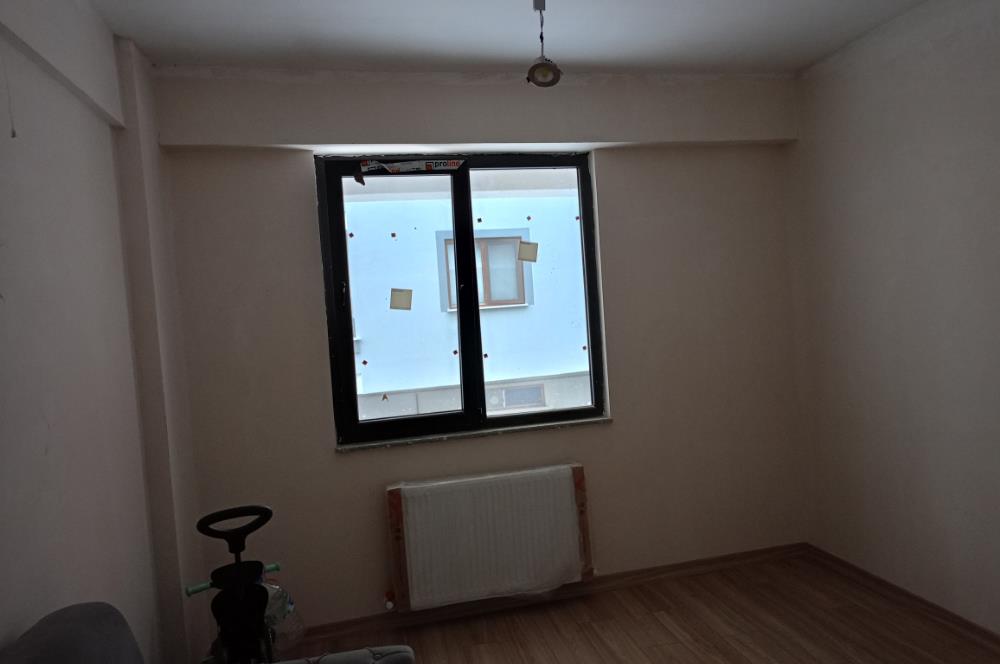 CENTURY 21 BAL  dan  SATILIK 2. sakarya mh çevre yolunda  açık mutfaklı 1+1 daire