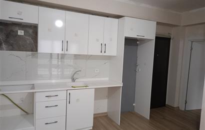 CENTURY 21 BAL  dan  SATILIK 2. sakarya mh çevre yolunda  açık mutfaklı 1+1 daire