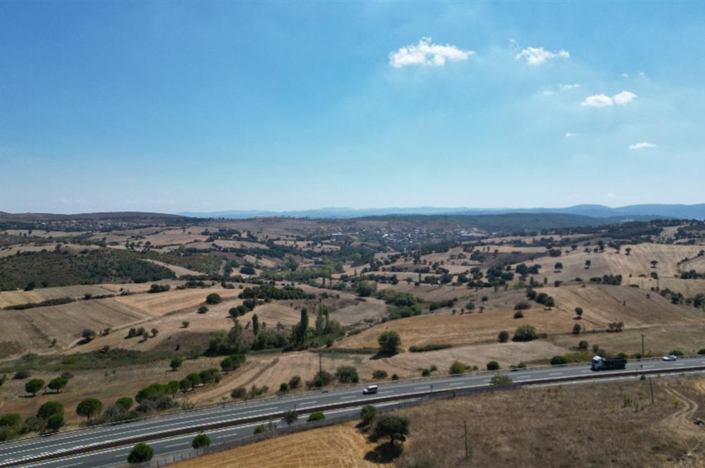 Balıkesir- Edremit Ana Yoluna 102 mt. Cephesi Olan Satılık Tarla 