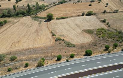 Balıkesir- Edremit Ana Yoluna 102 mt. Cephesi Olan Satılık Tarla 