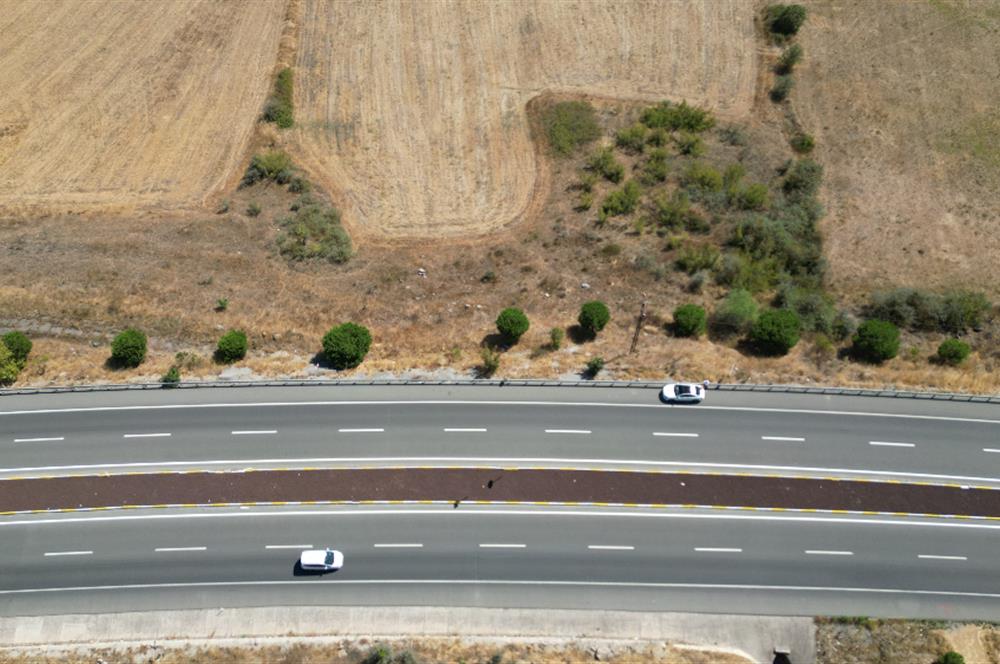 Balıkesir- Edremit Ana Yoluna 102 mt. Cephesi Olan Satılık Tarla 