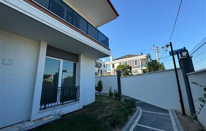 Century 21’den gelişen bölgede 5 + 1 villa