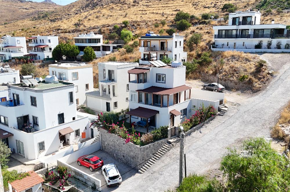 Bodrum Akyarlar da Satılık 4+2 Müstakil Villa 