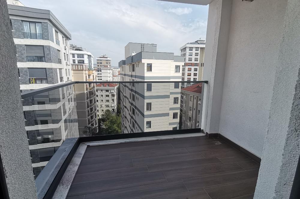 CENTURY 21 SAHRA'DAN 7 YILLIK 3+1 BALKON EBEV. BANYO 104 M2 NET