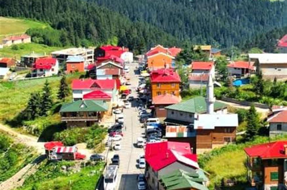 GİRESUN KULAKKAYA YAYLASINDA TİCARİ+KONUT İMARLI 240 M2 ARSA