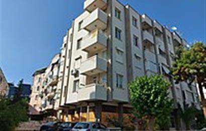 BORNOVA ÖZKANLAR'DA SATILIK 3+1 DAİRE