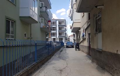 ETİMESGUT MERKEZDE CADDE CEPHELİ 2+1 KİRALIK DAİRE