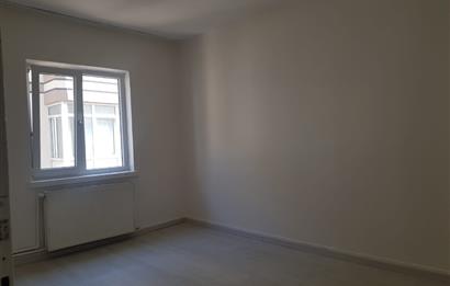 ETİMESGUT MERKEZDE CADDE CEPHELİ 2+1 KİRALIK DAİRE