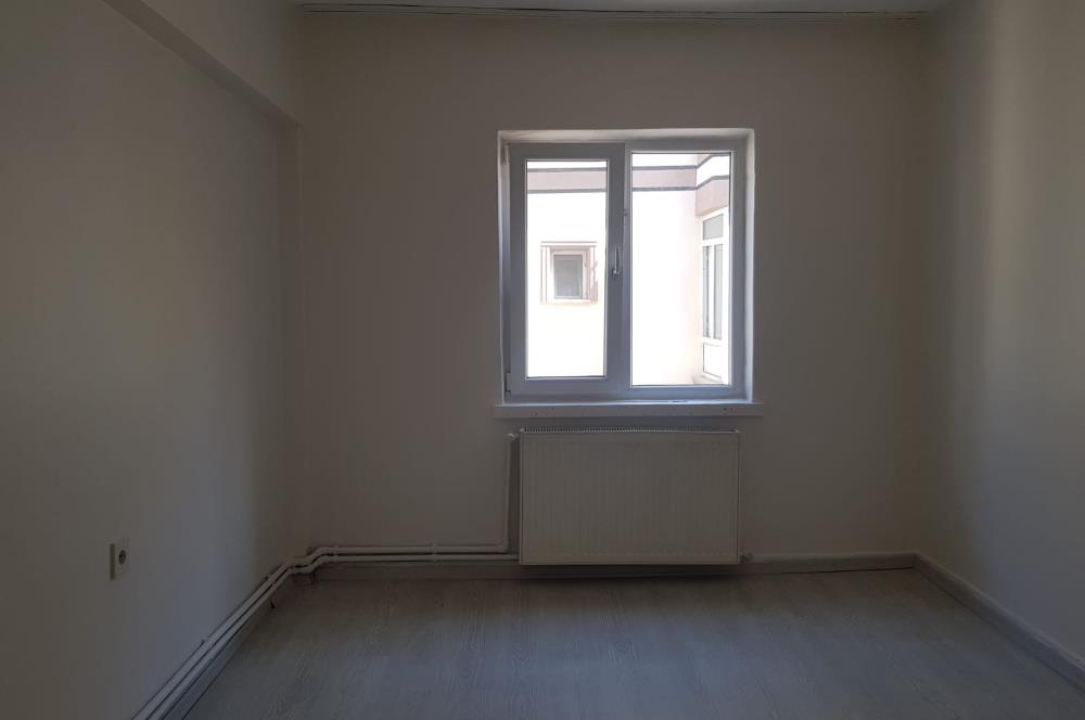 ETİMESGUT MERKEZDE CADDE CEPHELİ 2+1 KİRALIK DAİRE