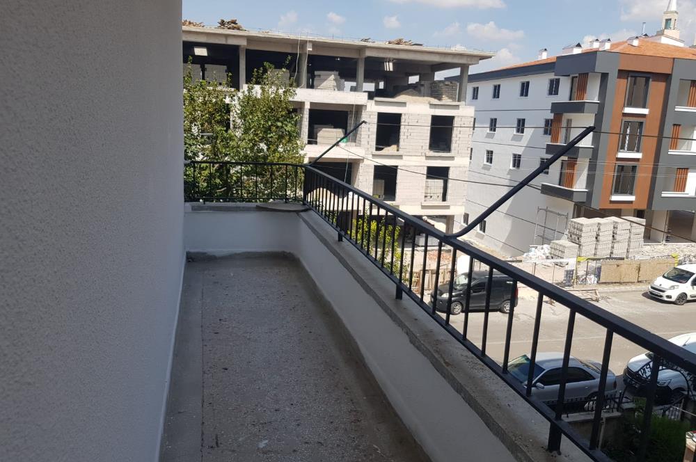 ETİMESGUT MERKEZDE CADDE CEPHELİ 2+1 KİRALIK DAİRE