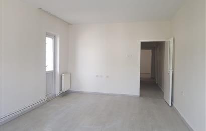 ETİMESGUT MERKEZDE CADDE CEPHELİ 2+1 KİRALIK DAİRE